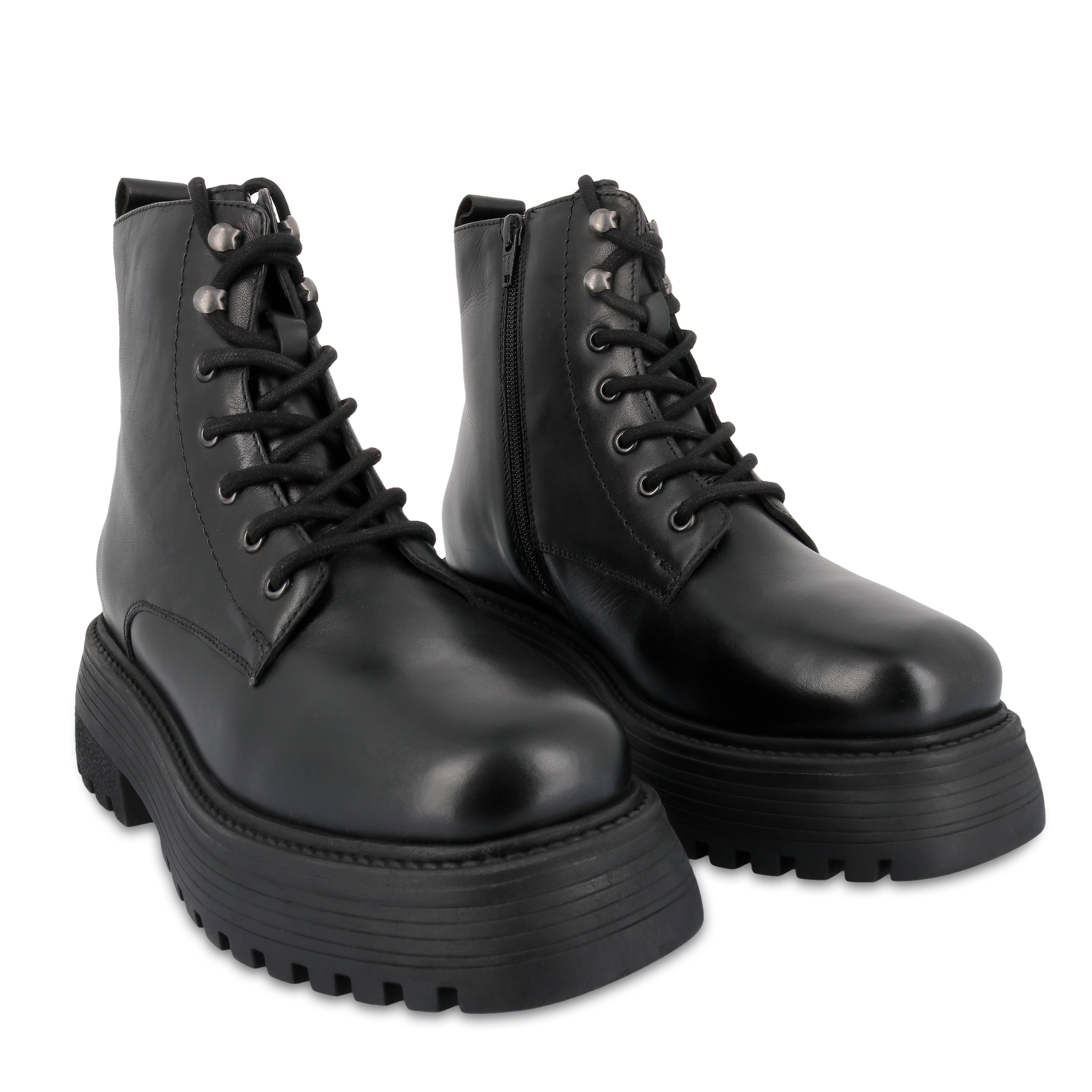 Me too zoey bootie sales black