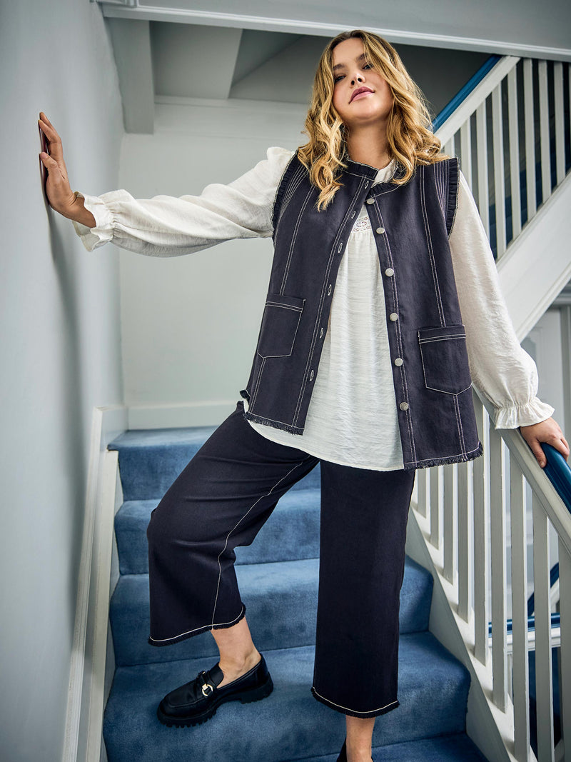 ZOEY AMY VEST Vest Black