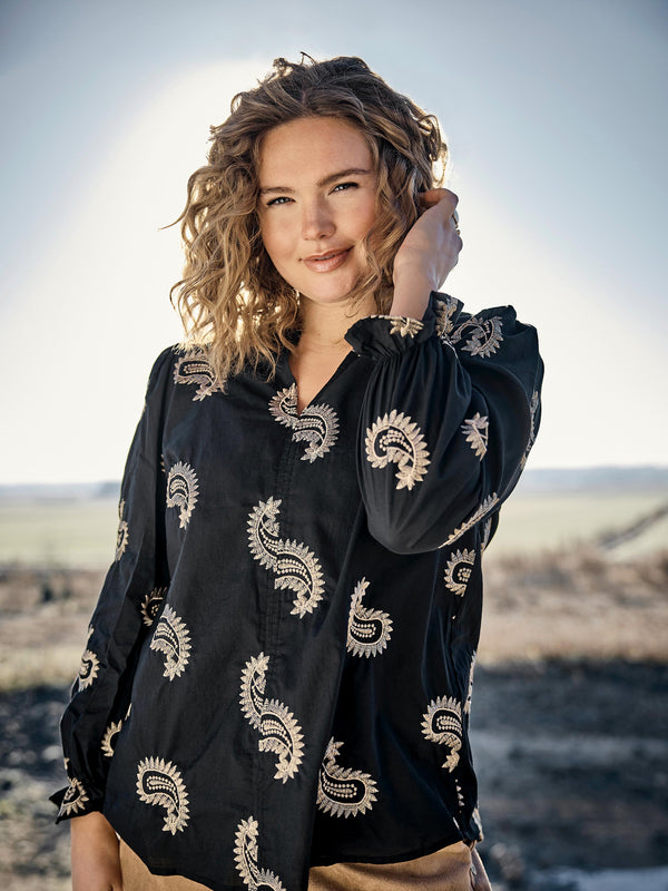 ZOEY BLAIR BLOUSE Blouses Black