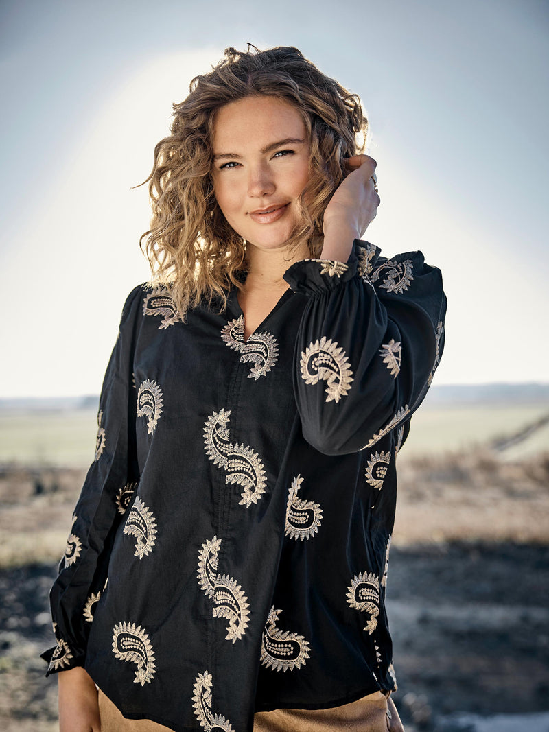 ZOEY BLAIR BLOUSE Blouses Black