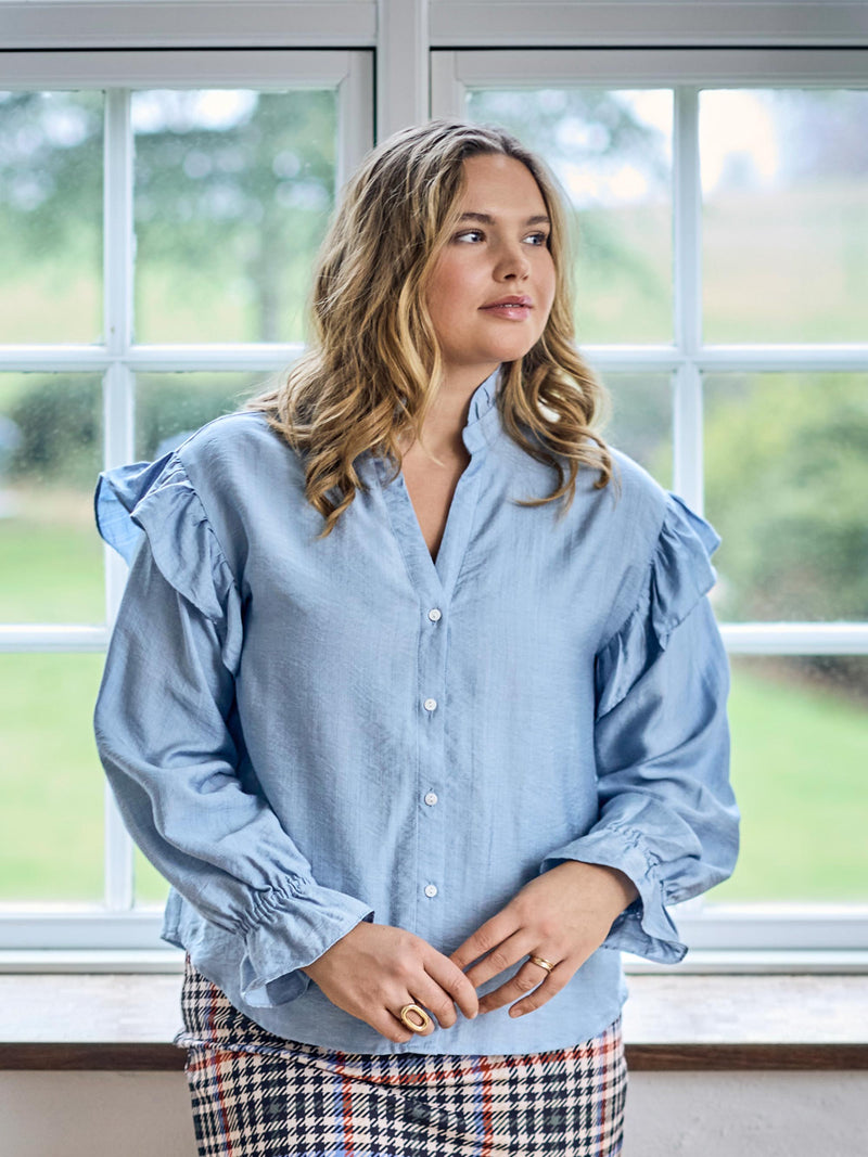 ZOEY CARLA BLOUSE Blouses 304 Sky Blue