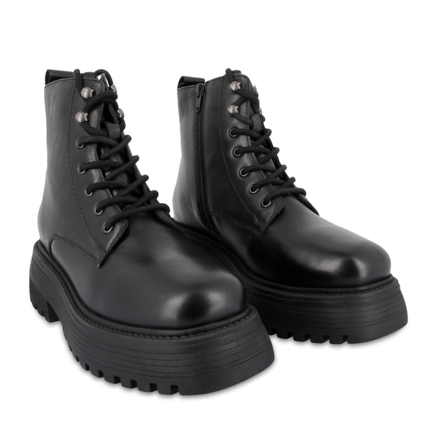 ZOEY JAZLYNN BOOTS Boots Black